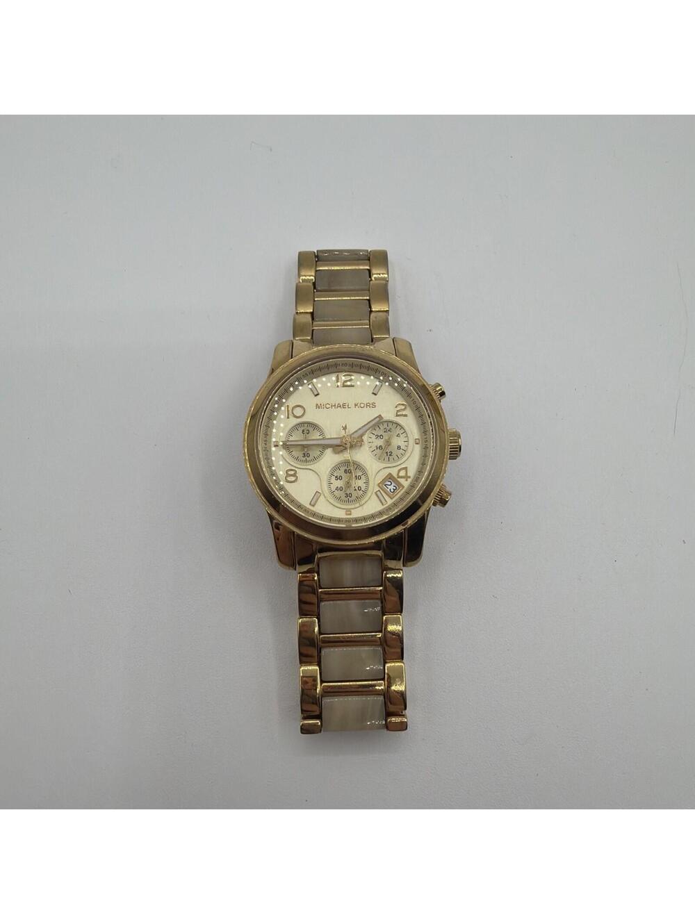 Michael Kors Runway MK5660 Womens Stainless Steel Analog Dial Quartz Watch MP708